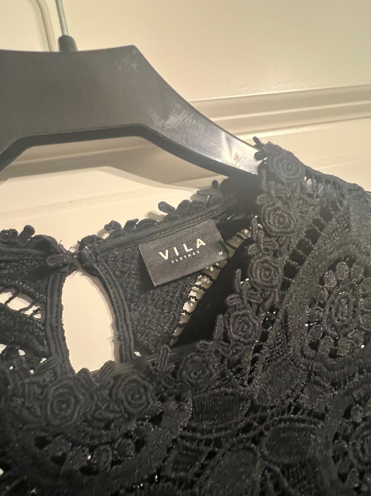 Vila blomstrete bluse str M