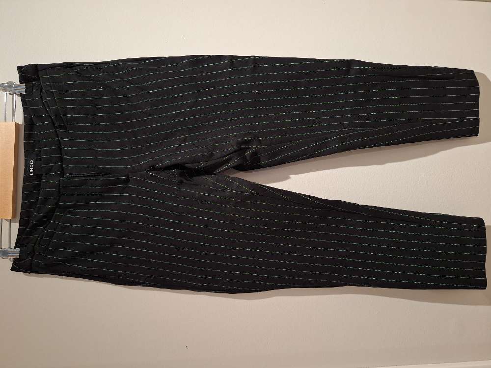 Buxur teinóttar Lindex 38