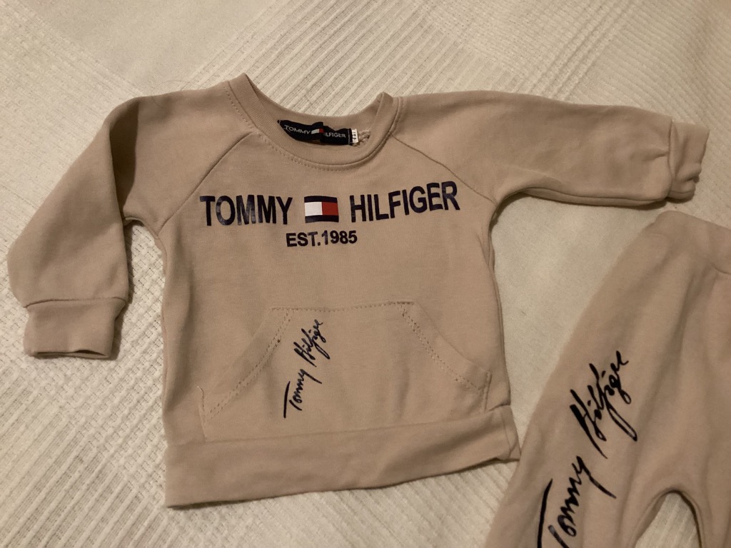 Tommy Hilfiger college puku 62cm