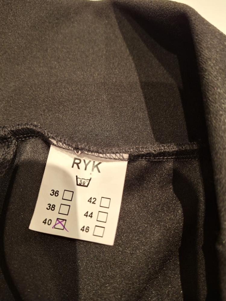 RYK buxur með vösum ónotaðar stærð 40