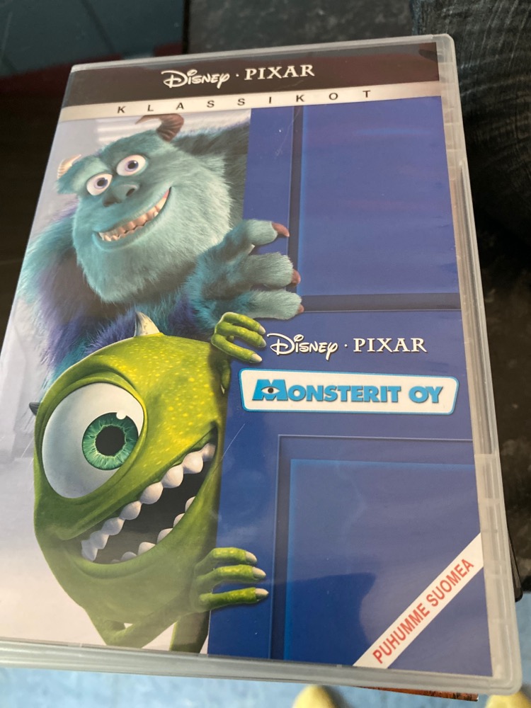 DVD: Monsterit oy