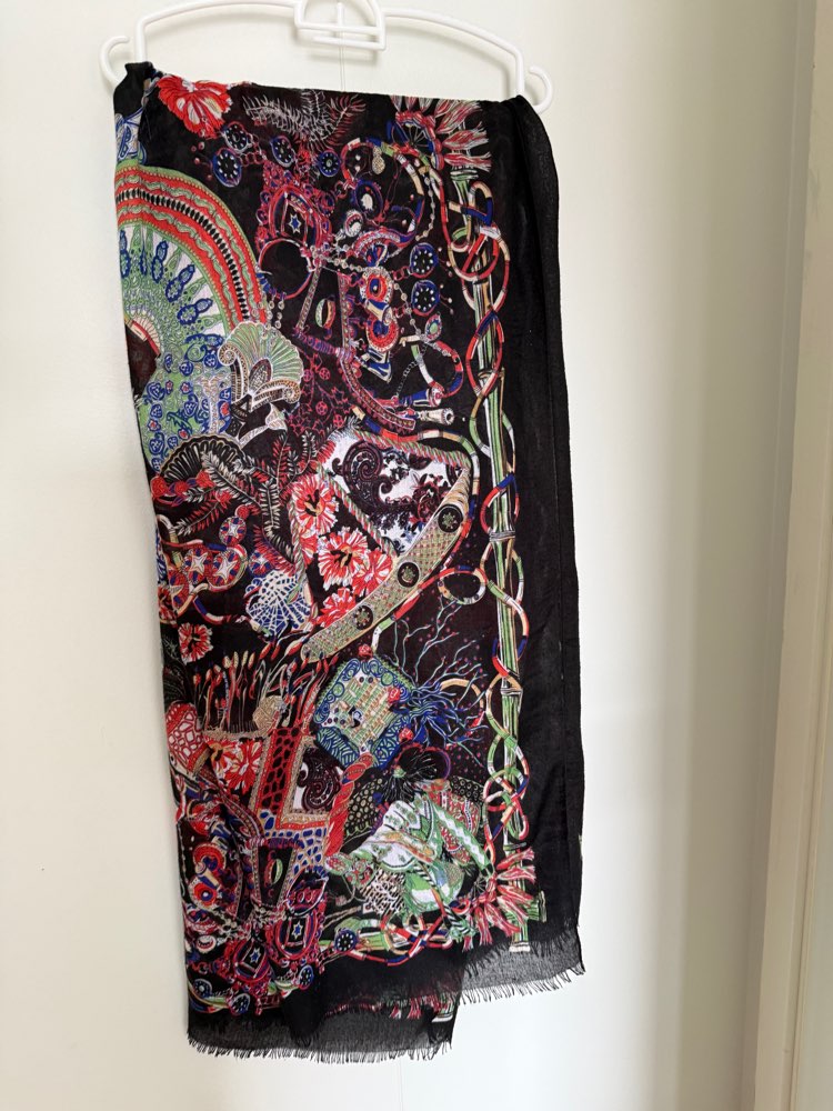 Sjal/klútur - stórt og hlýtt