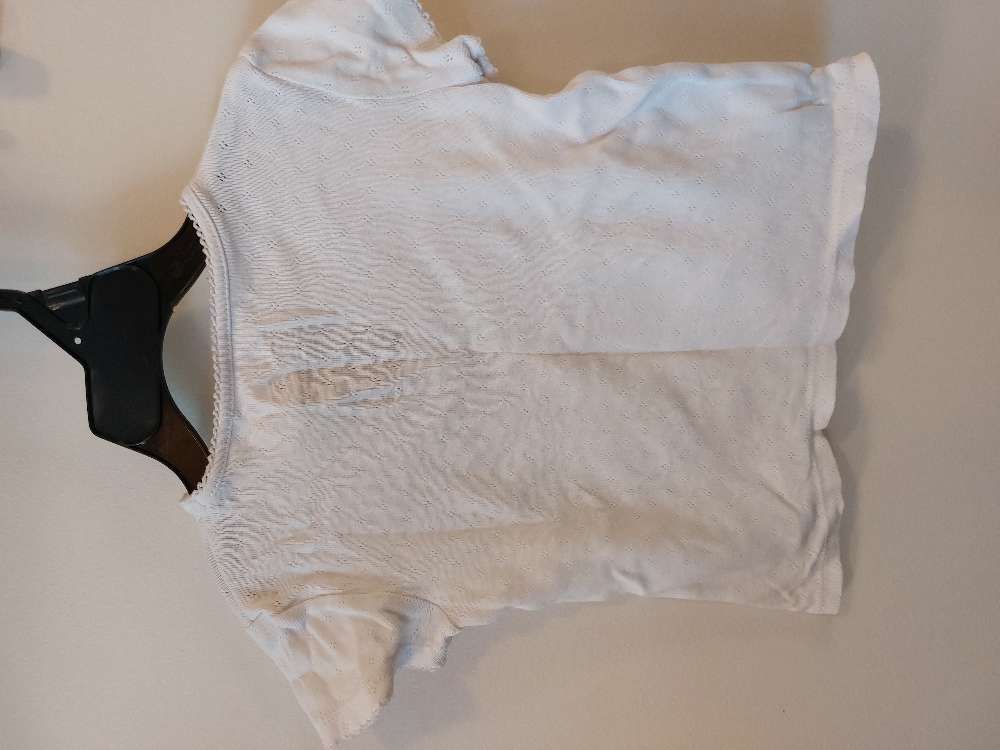 Lindex hvítur bolur st 92 (1)