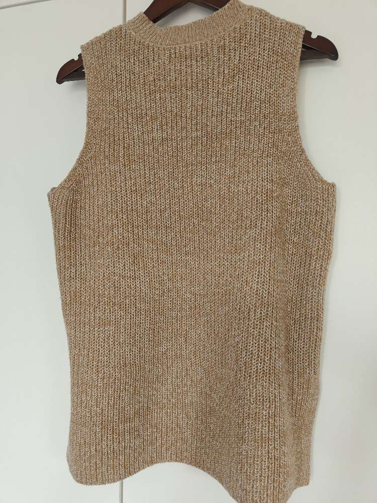 Vero Moda beige neck vest M