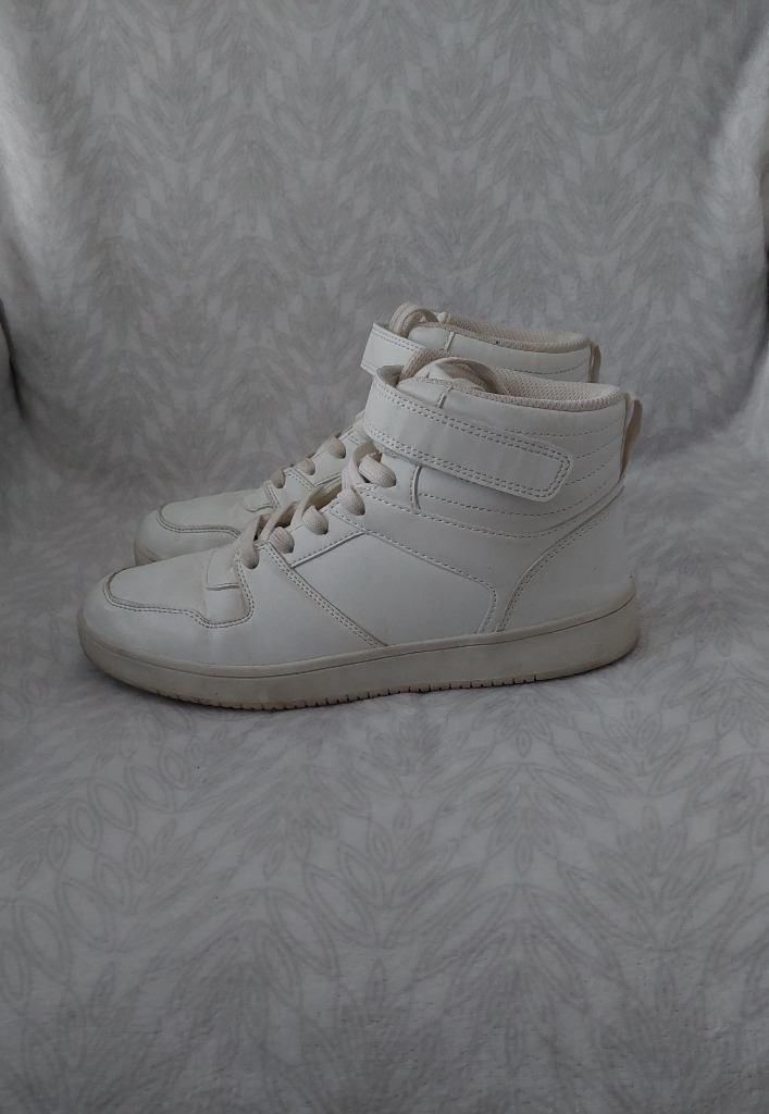 Naisten valkoiset tennarit koko 39