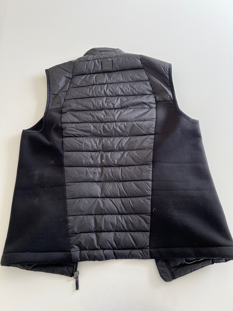 Men boss vesti size s