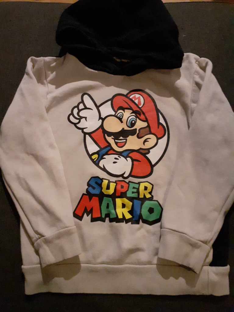 Super Mario hettupeysa 122/128