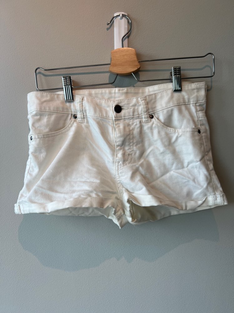 H&M shorts hvit str. XS