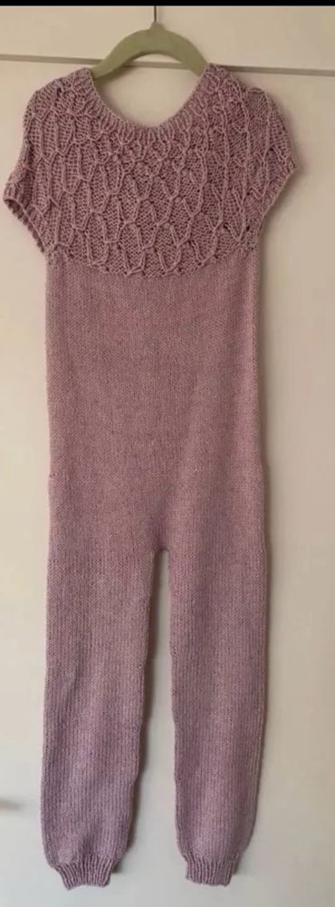 Lilla strikke jumpsuit