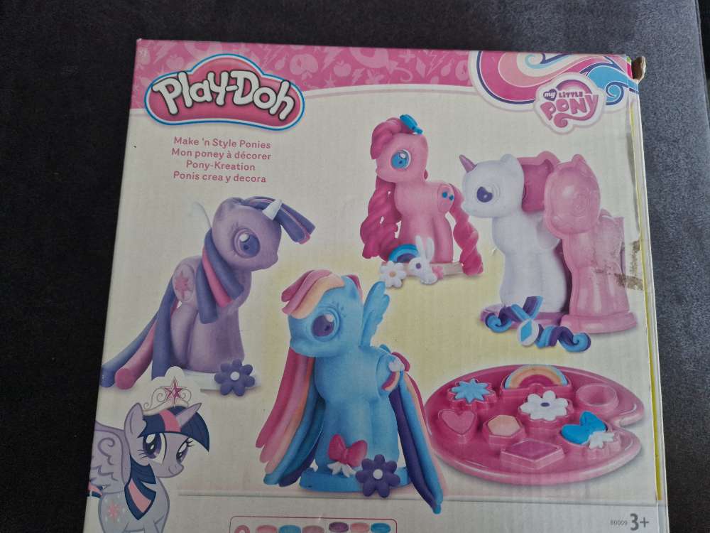Play-doh pony