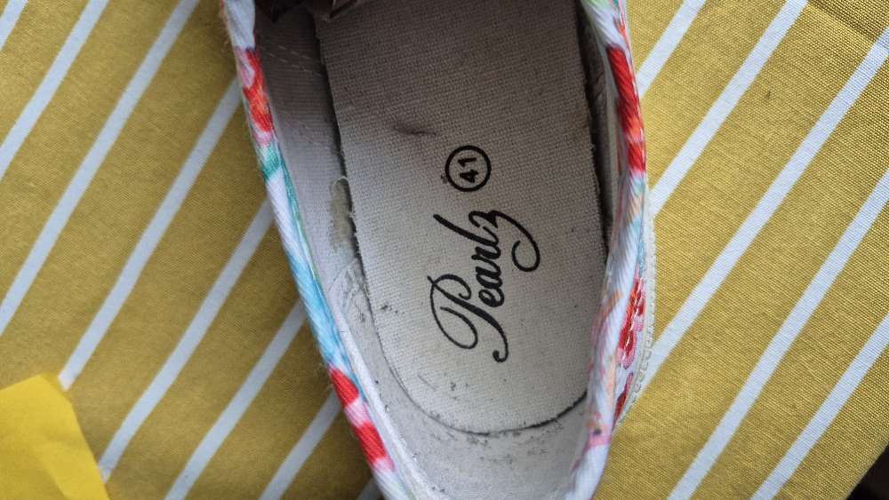 Pearlz tennarit koko 41