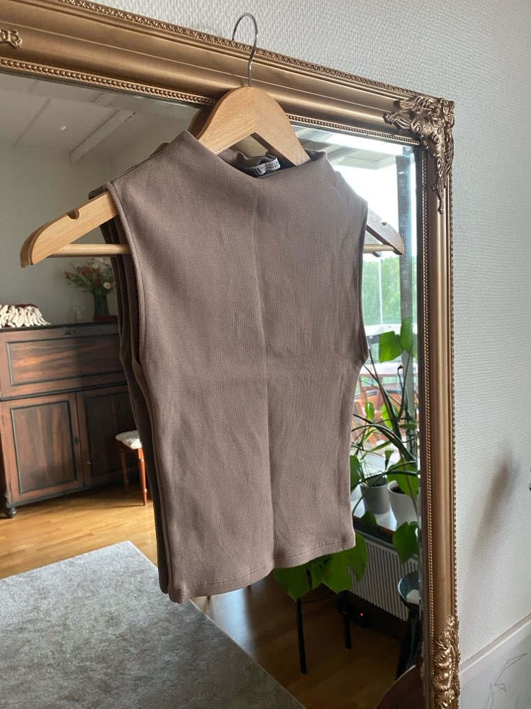 Zara beige toppi