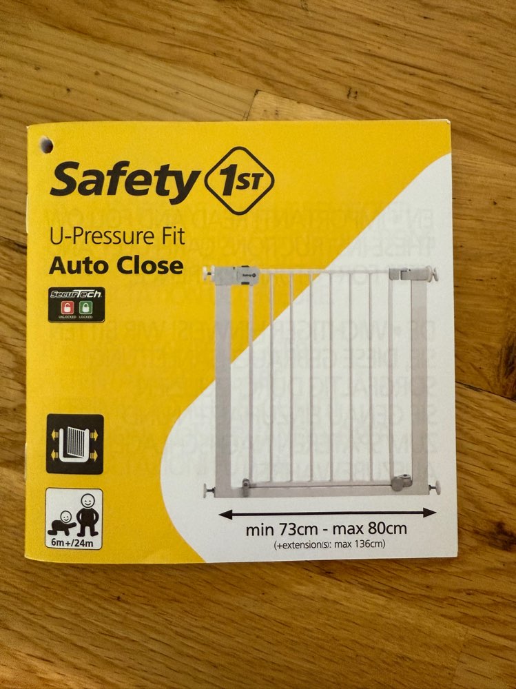 Safety 1st öryggishlið + extension