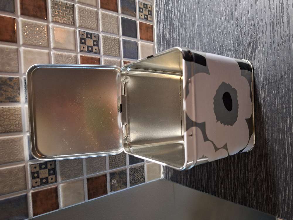 Marimekko metalli-valk. purkki