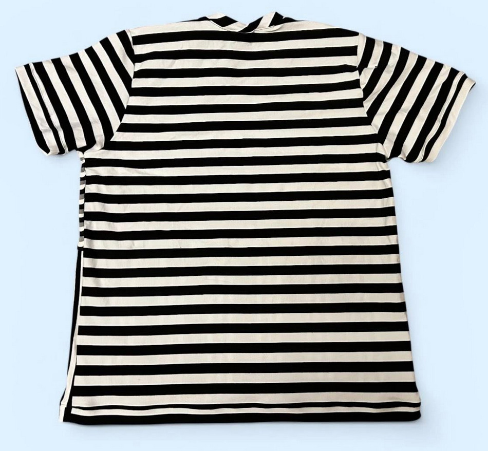 Uusi t-paita raidat/aallot, koko M
