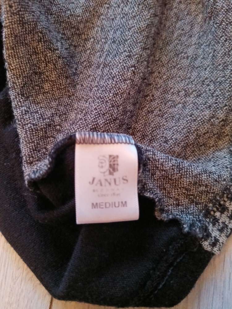 Peysa. 100% Merino ull St M