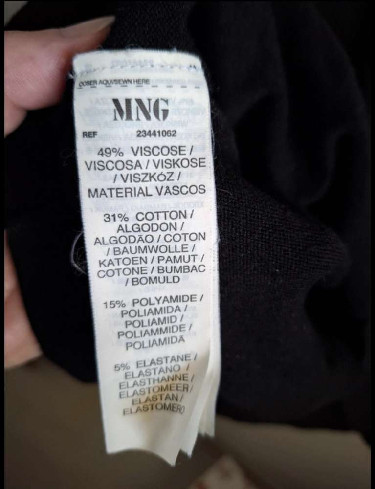 Mango musta neulemekko S