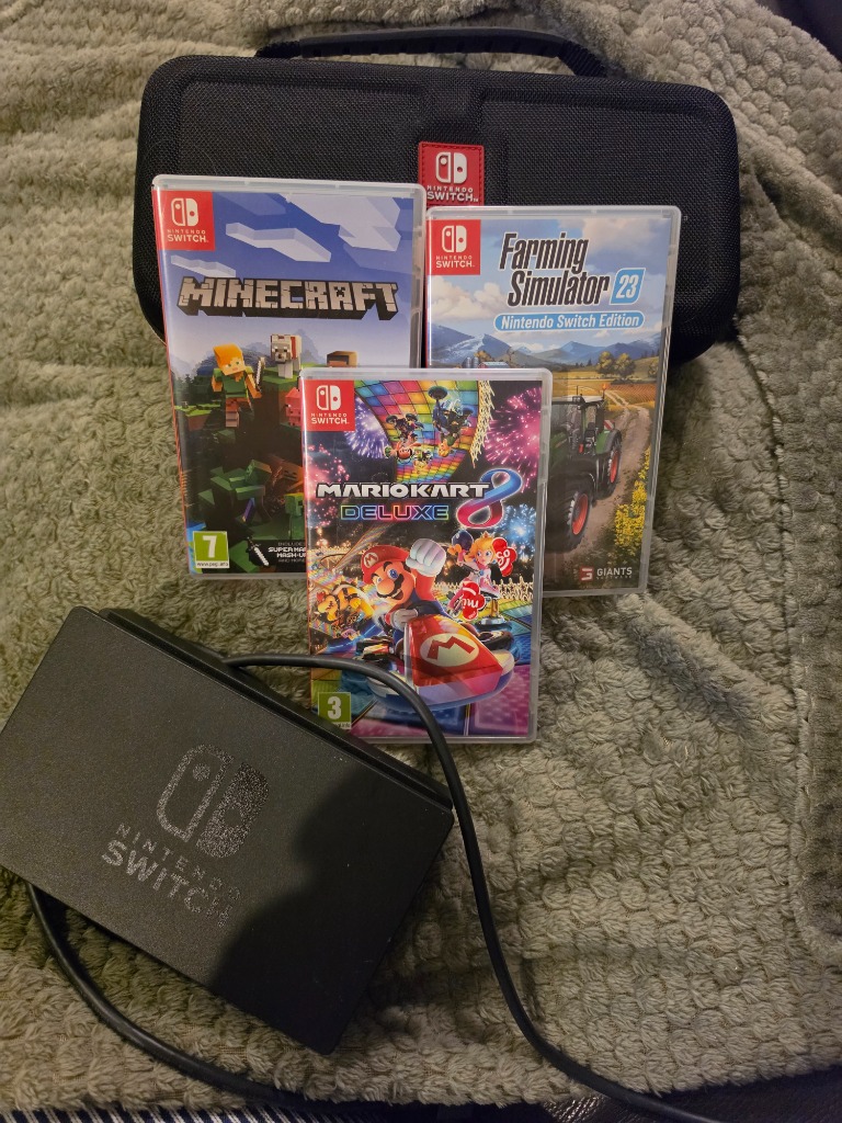 Nintendo Switch + 3 leikir