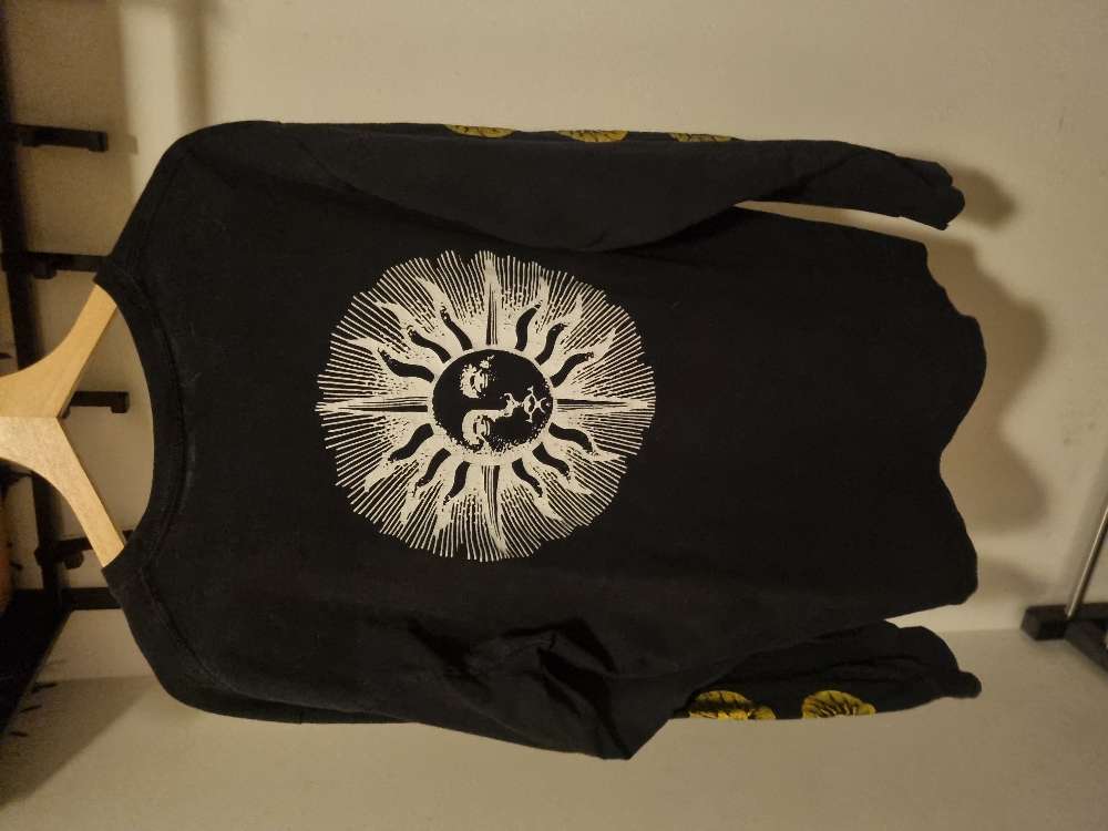 Urban Outfitters paita M