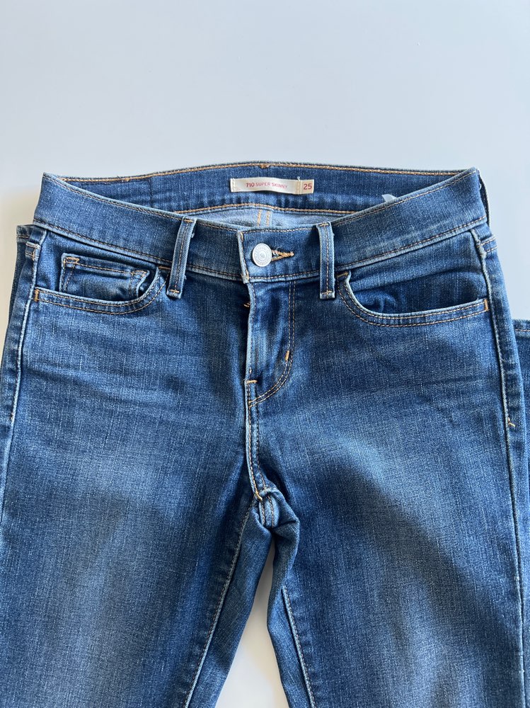 Levis 710 super skinny 25