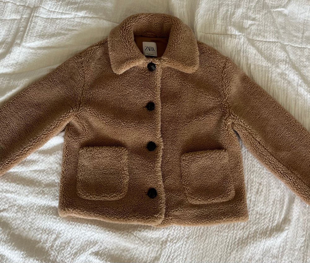 Teddyjakke fra Zara