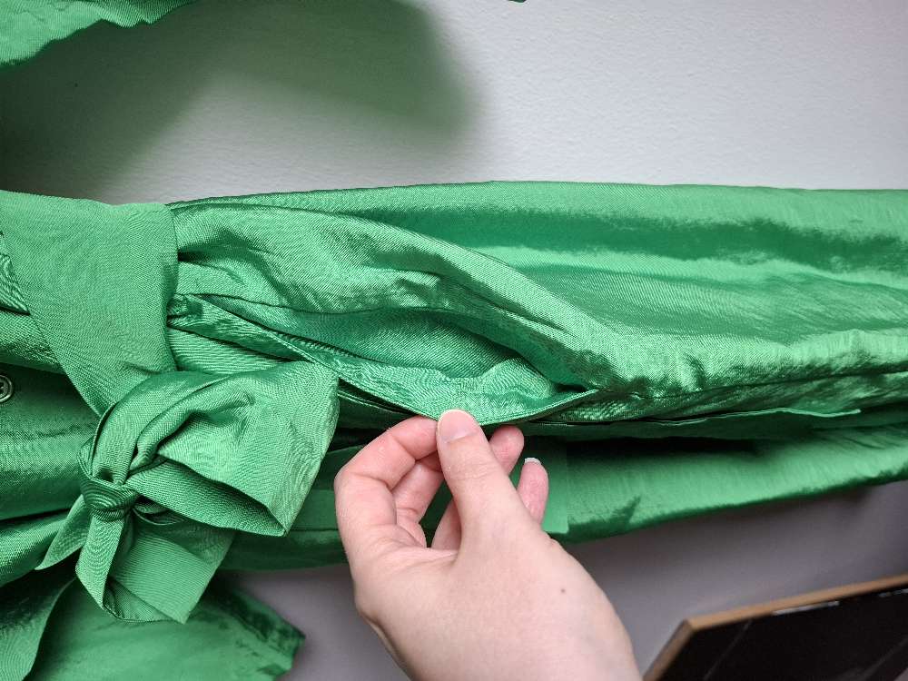 Gestuz vihreä mekko 40 