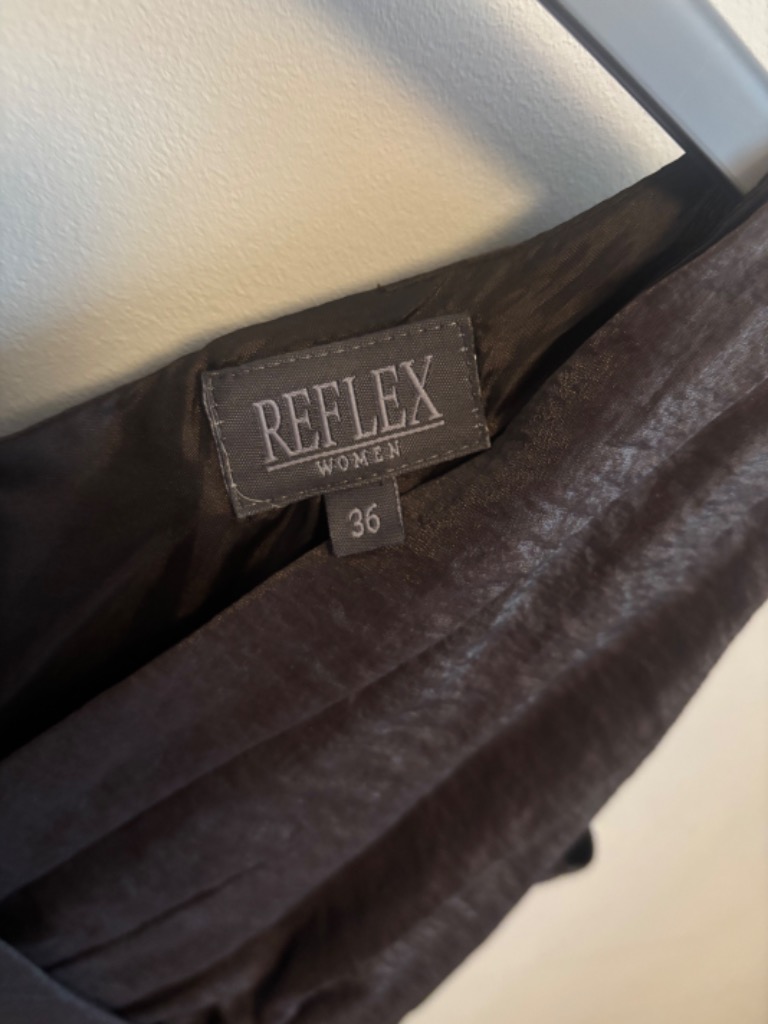 Ruskea mekko S