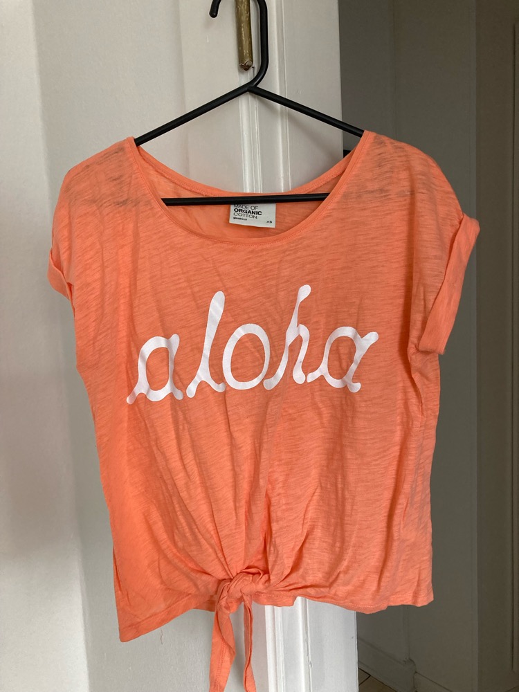 Gina Tricot, orange ‘Aloha’ tshirt