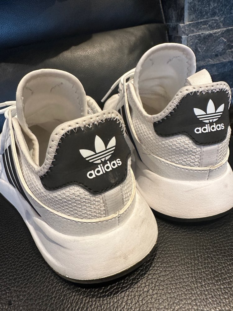 Adidas sko, 37