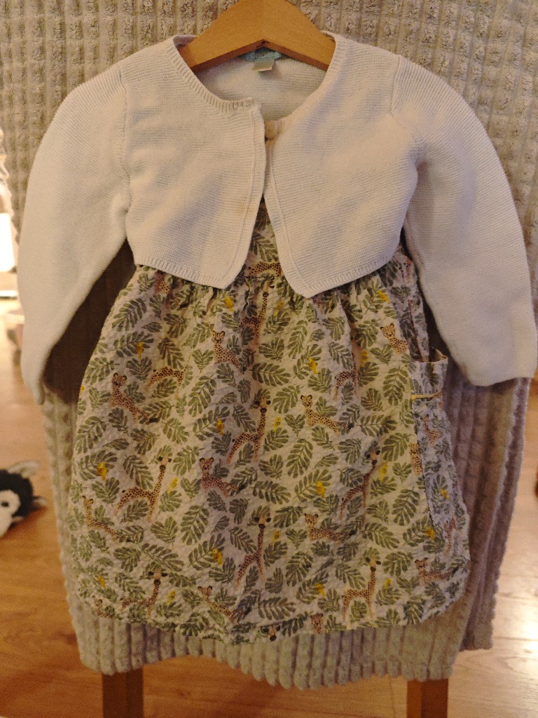 Sumarkjóll með gíröfum og laufblöðum S:8