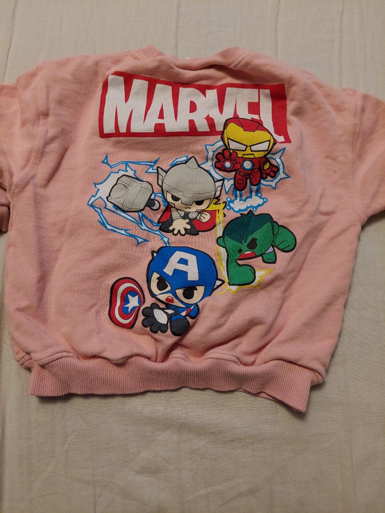 Marvel peysa bleik 110