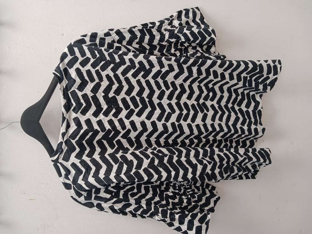 Marimekko lyhenne iso sahalaita 2XL