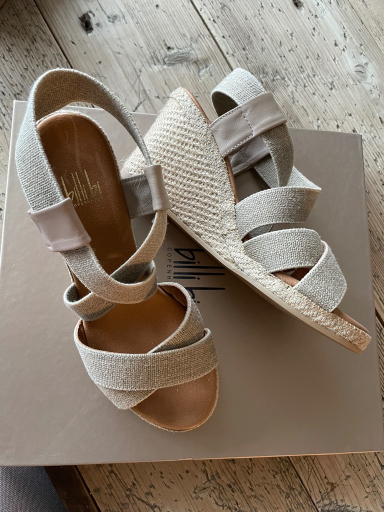 Billi Bi sandaler str 37