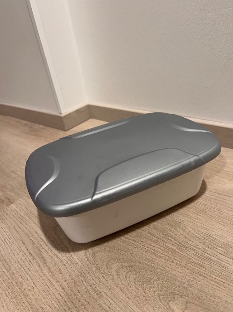 Ikea valkoinen iso rasia