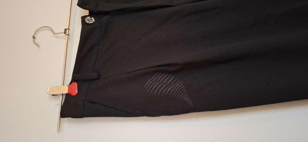 UK 12 taperd buxur Disturbia