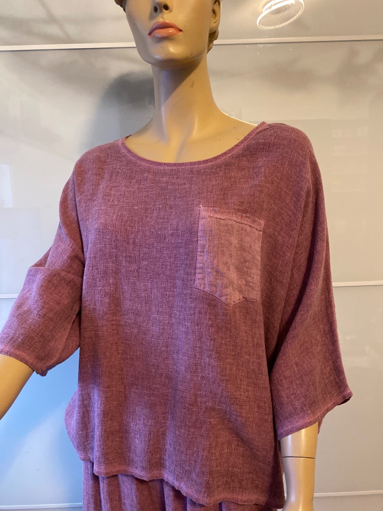 Nytt sett ( linen) med bluse og bukse