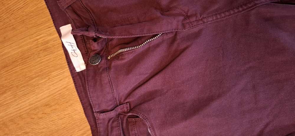 St. 40 vínrauðar skinny jeans