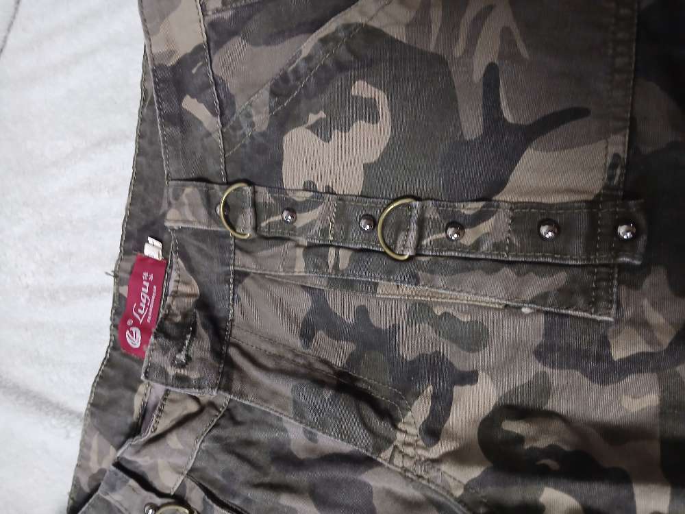 Camo housut.  Vihreät. L