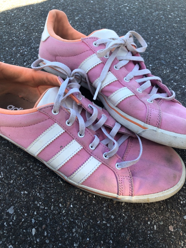 Adidas pink sneaker