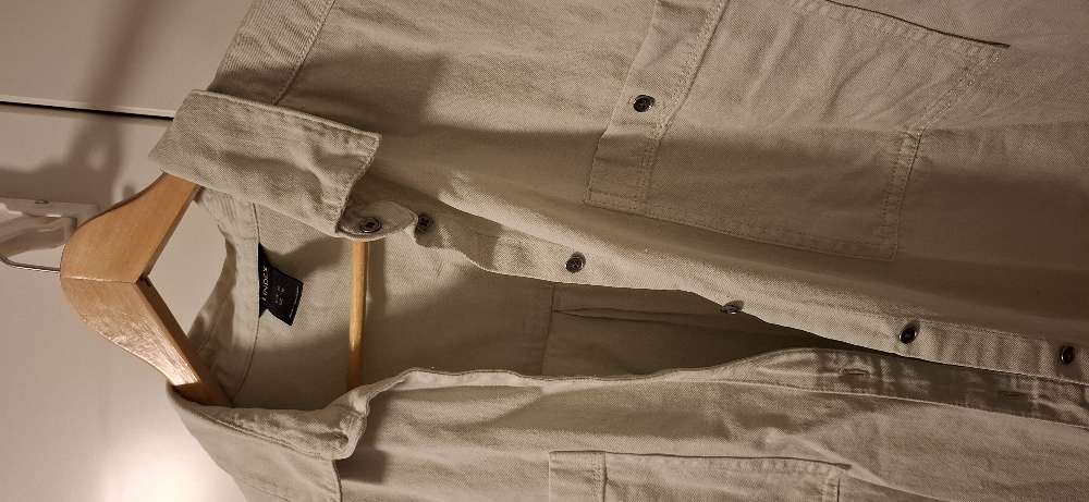 Lindex st. M fölgræn skyrta þykk