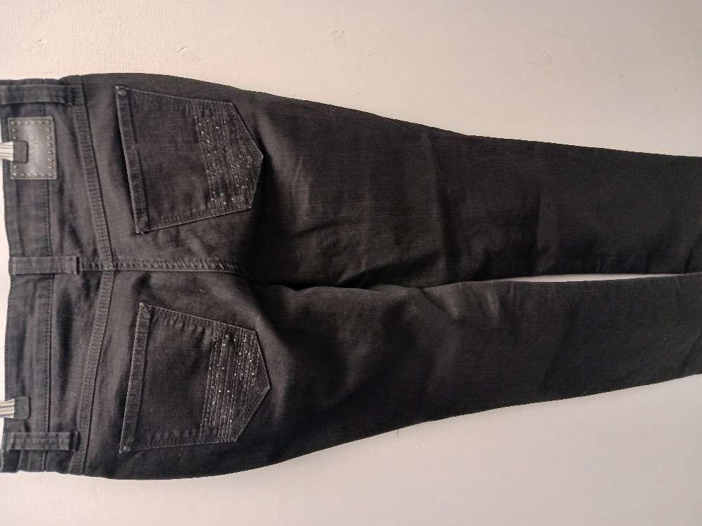 MAC mustat farkut 40