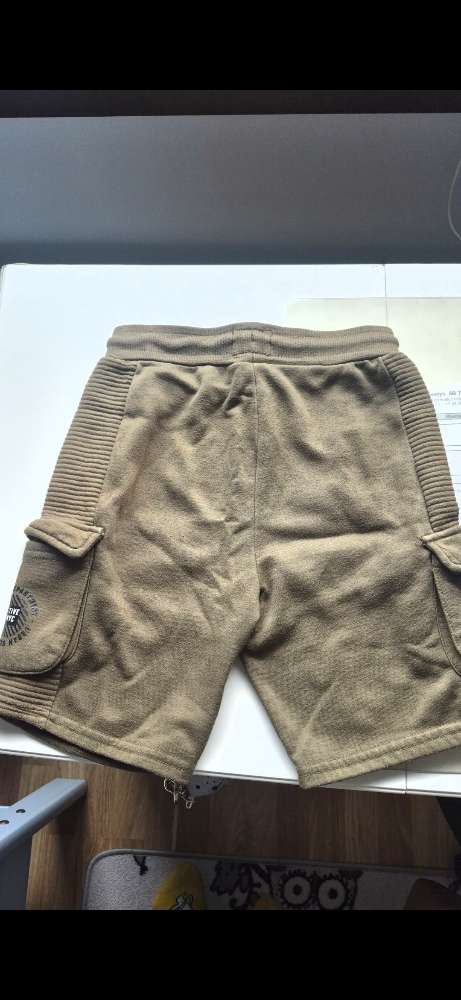 Shortsit vihr/khaki koko 140