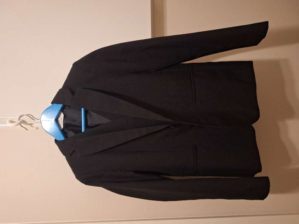 Musta H&M takki,liivi,housut (134)