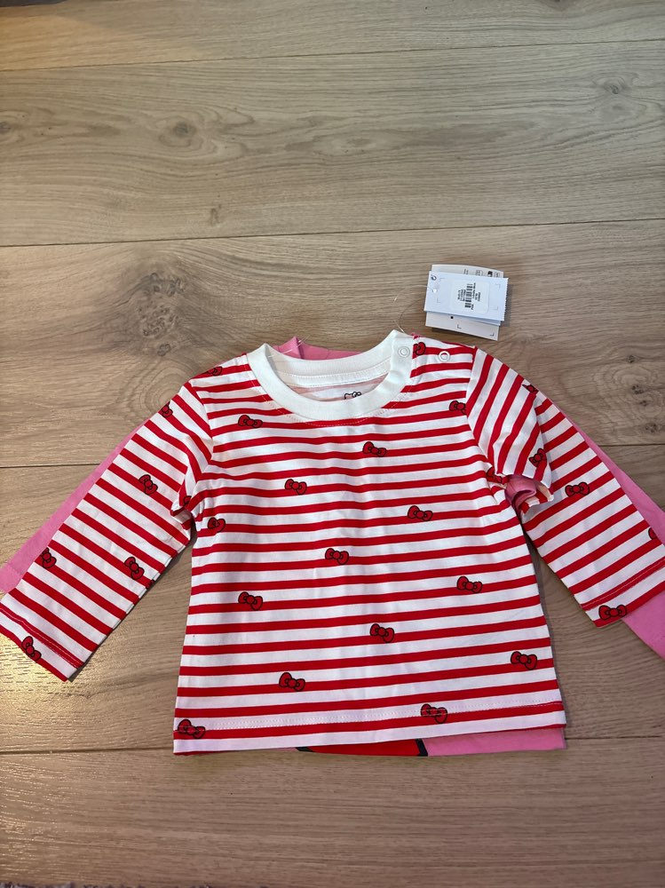 Hello kitty x2 68