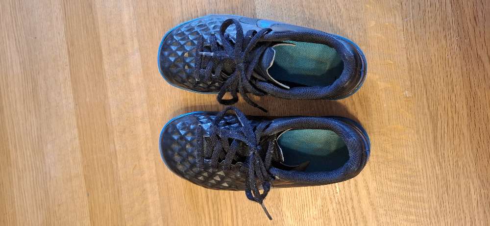Nike fótboltaskór st. 29.5