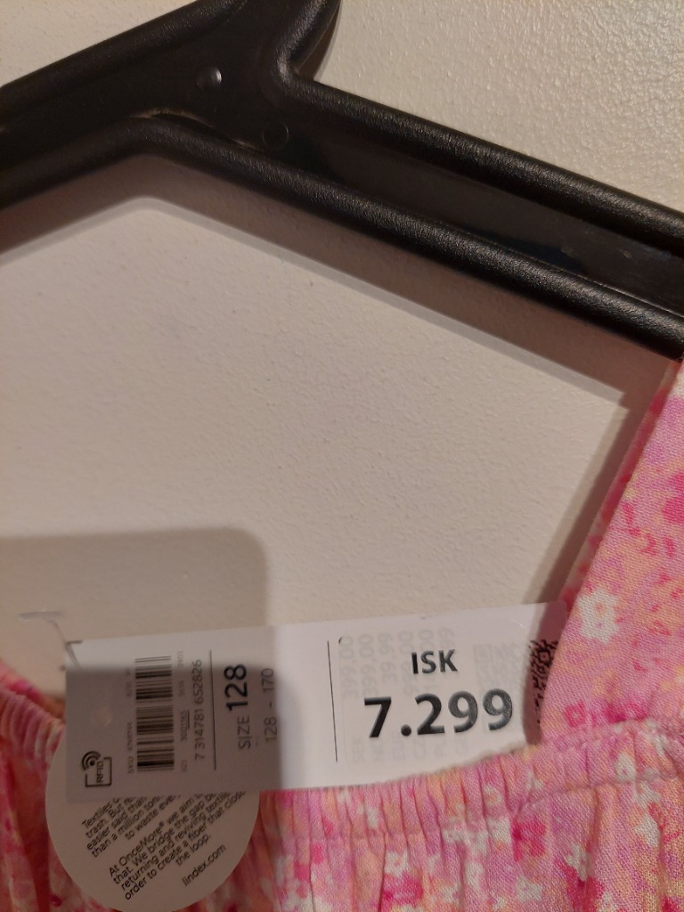 Nýr Lindex kjóll 128